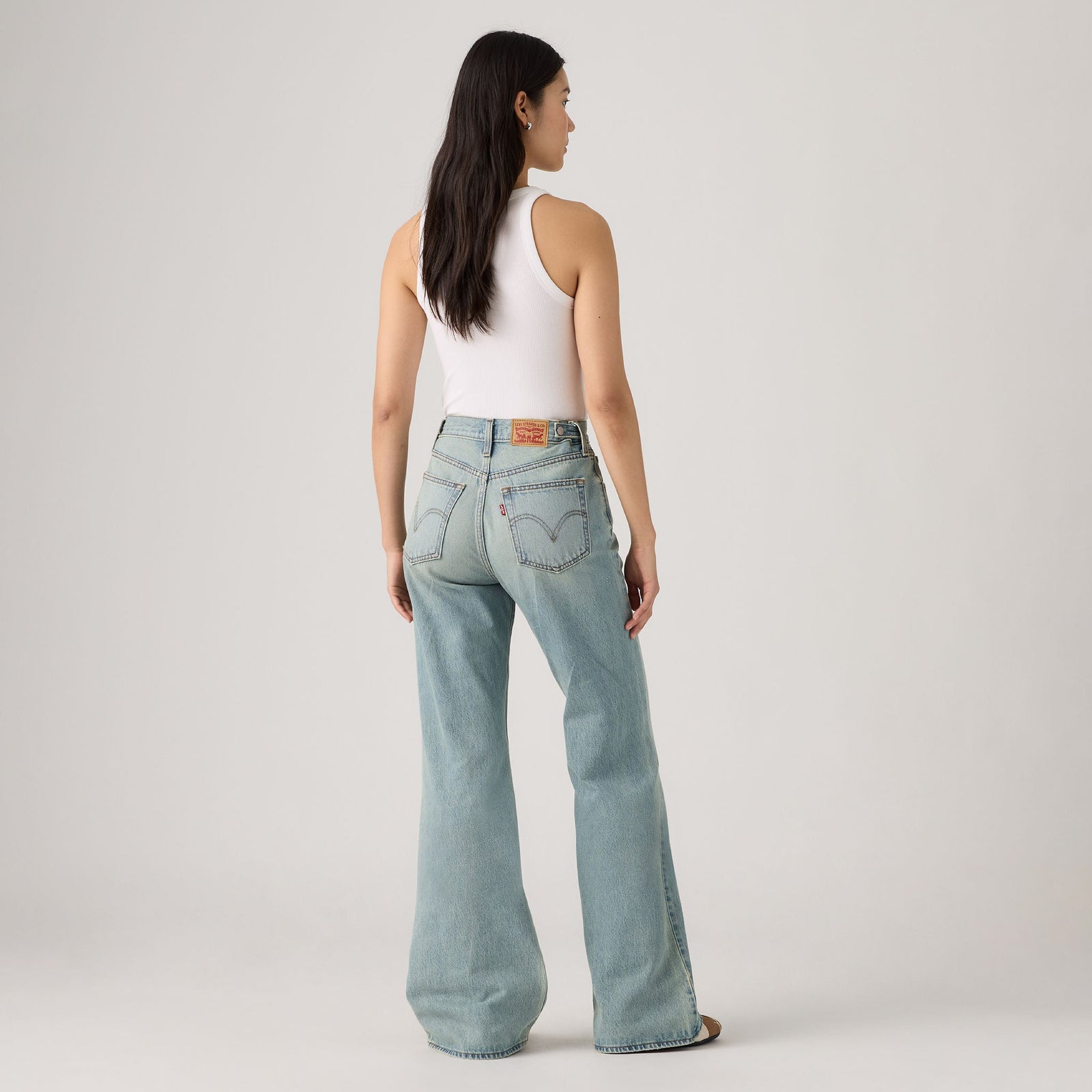 Main 2 - Levi's® Women's Cinch Flare Jeans - 0081R0005