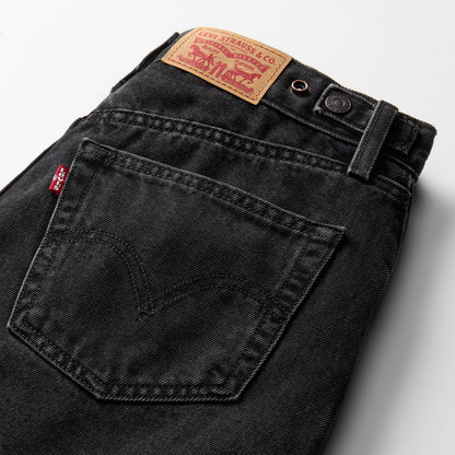 Thumbnail 17 - Levi's® Women's Cinch Mid-Thigh Shorts - 003KI0006
