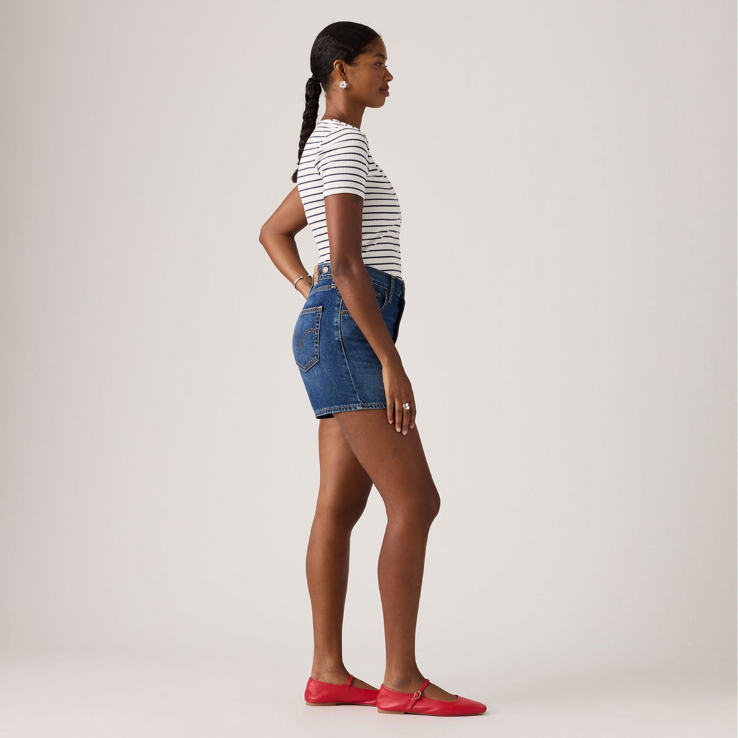 Levi's® Women's Cinch Mid-Thigh Shorts