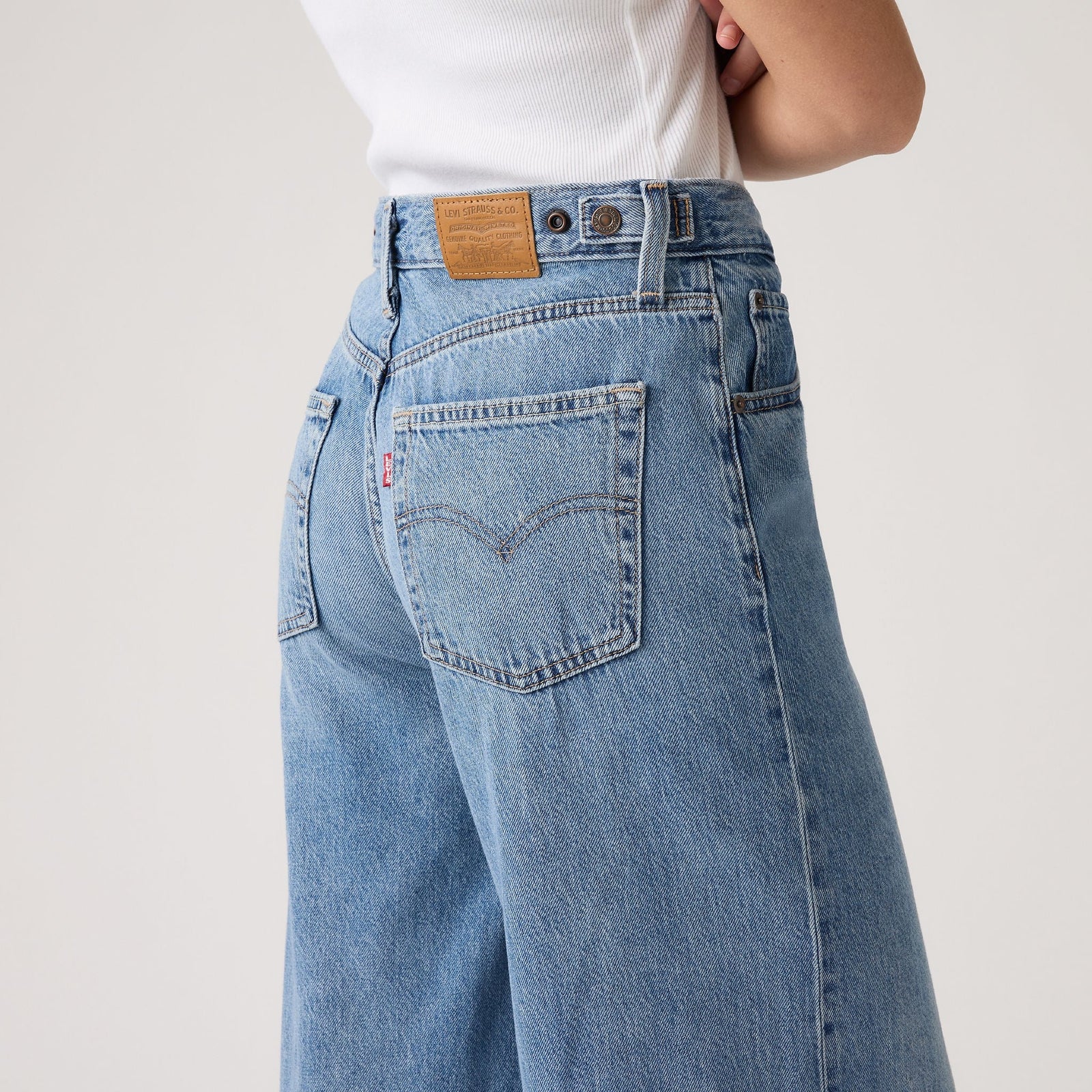 Main 6 - Levi's® Women's Cinch Wide-Leg Jeans - 0073B0002