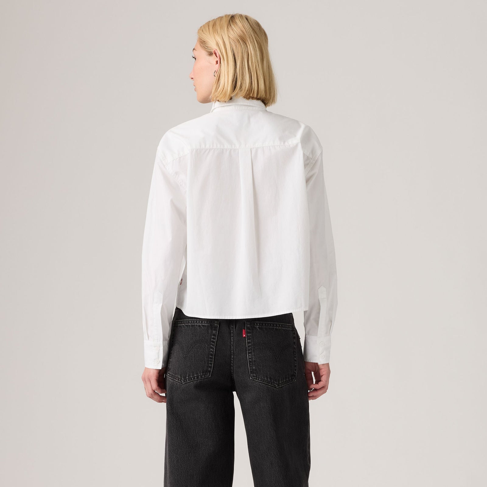 Main 2 - Levi's® Women's Cropped Harlie Shirt - 003P20016
