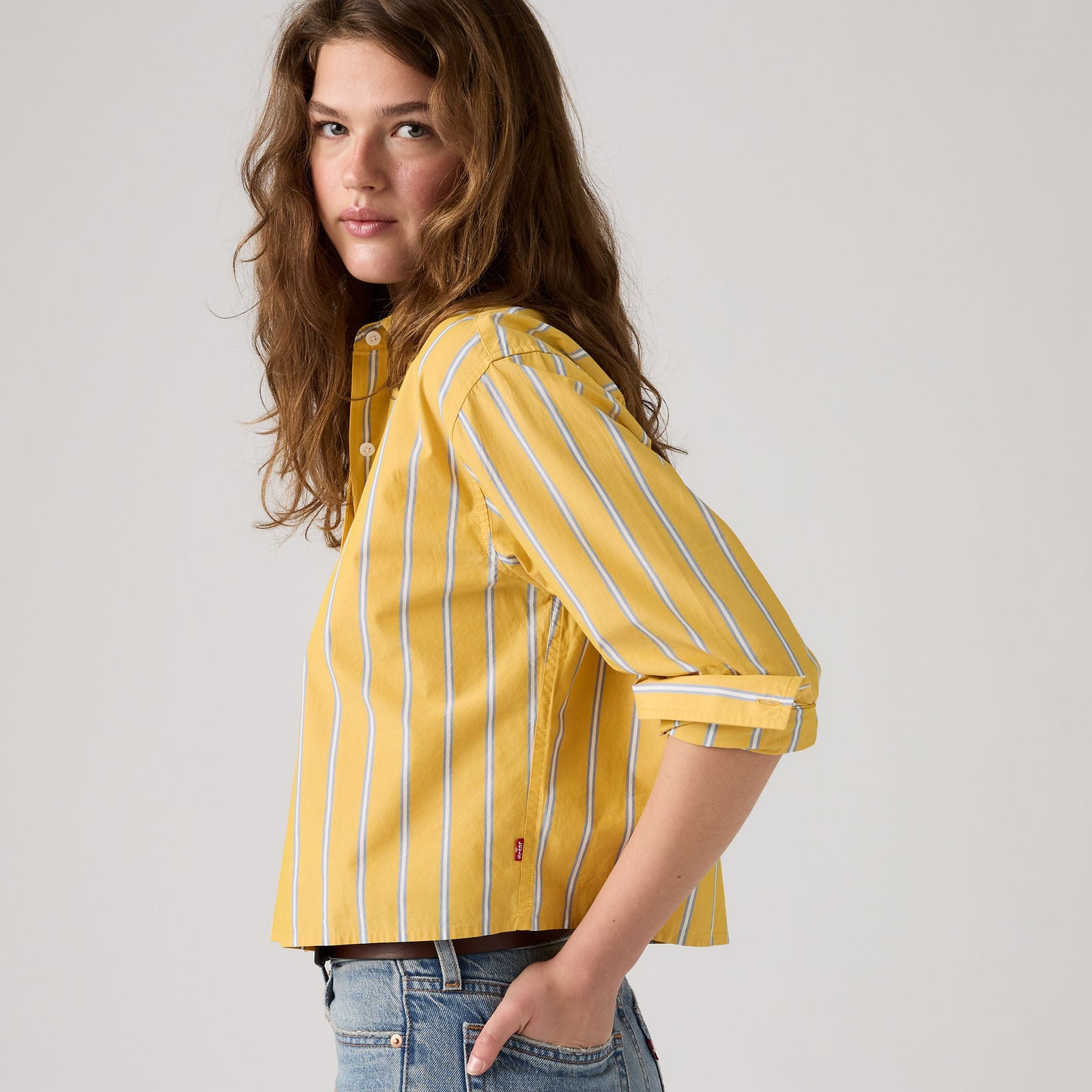 Main 5 - Levi's® Women's Cropped Harlie Shirt - 003P20017