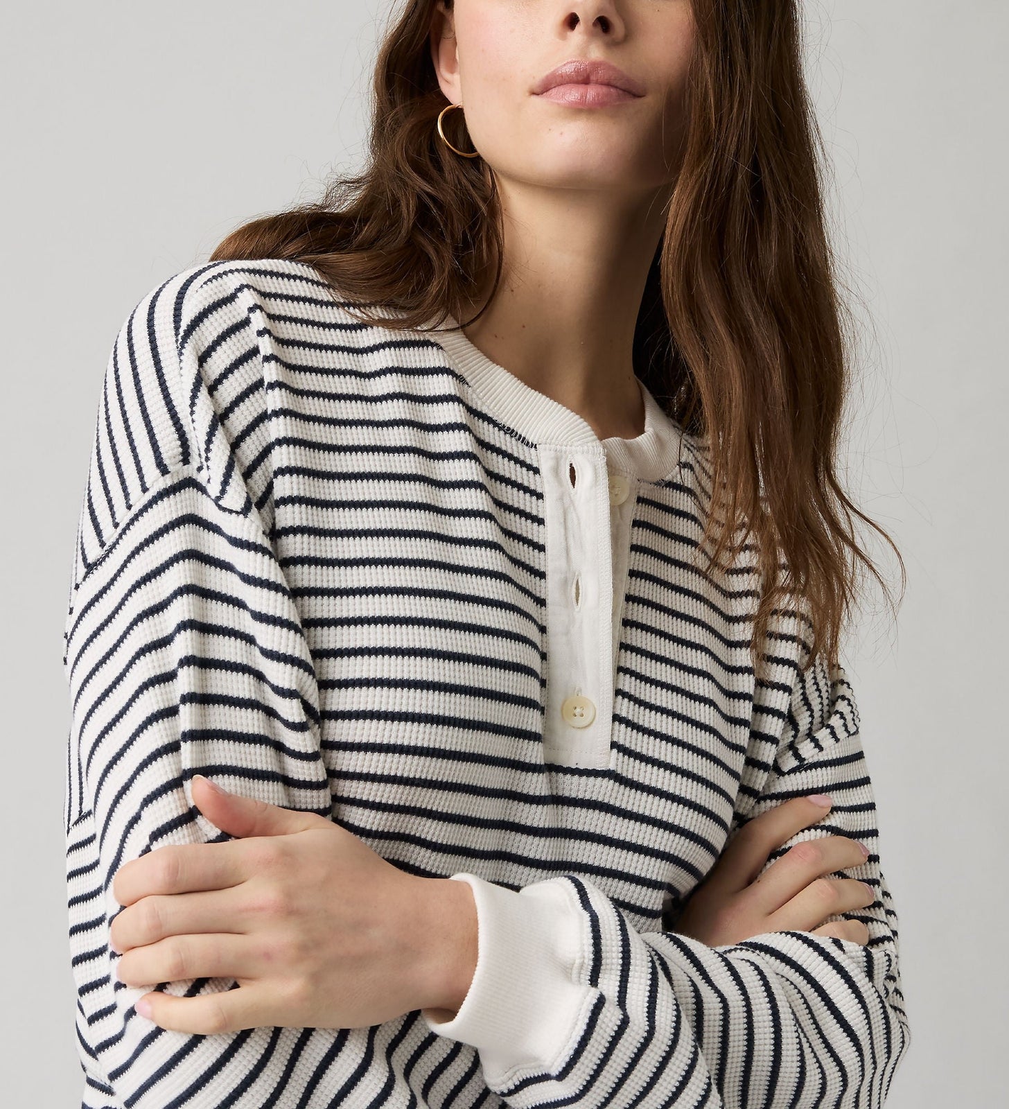 Main 4 - Levi's® Women's Dry Goods Relaxed Long-Sleeve Henley - 0087F0009