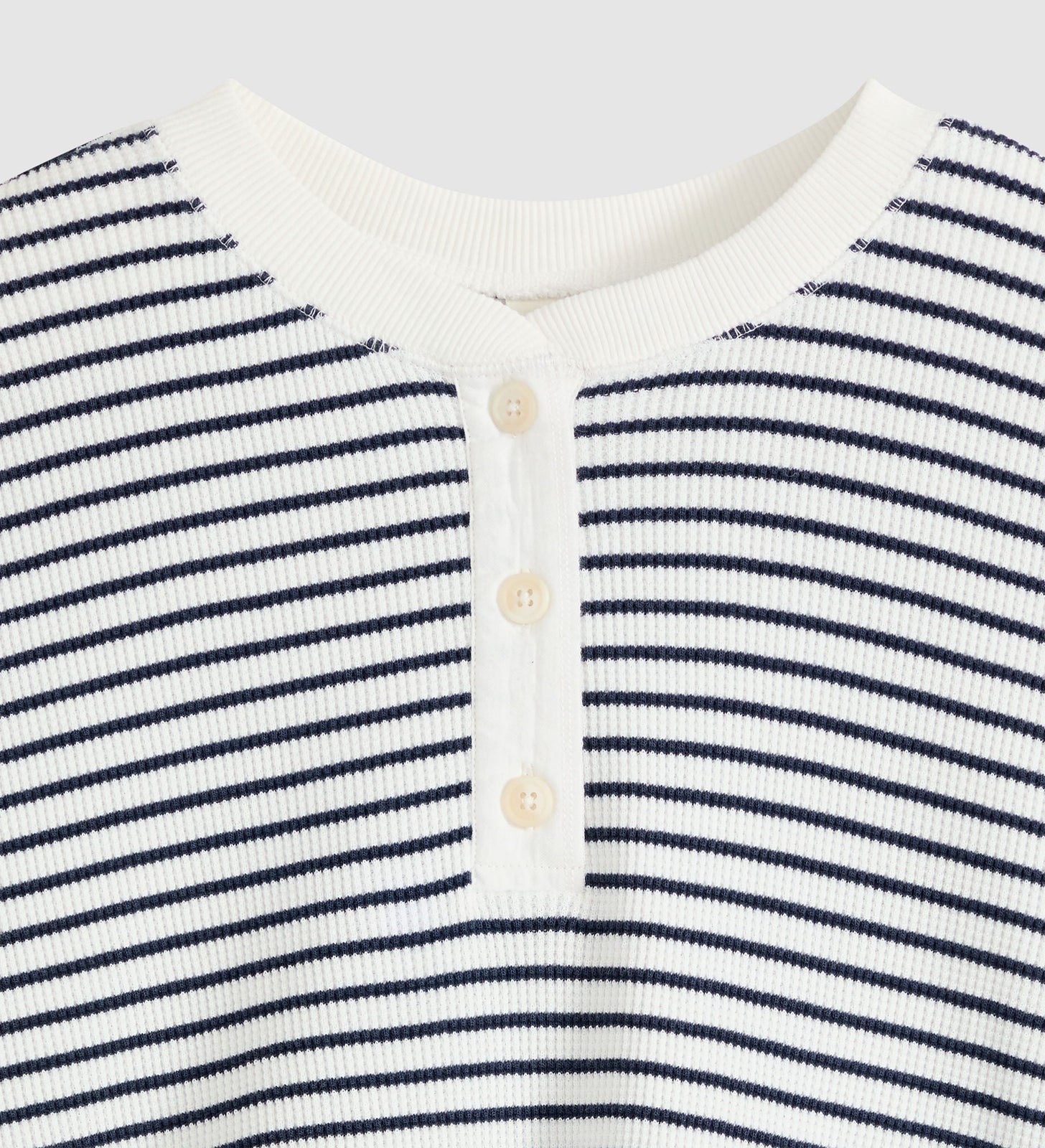 Main 6 - Levi's® Women's Dry Goods Relaxed Long-Sleeve Henley - 0087F0009
