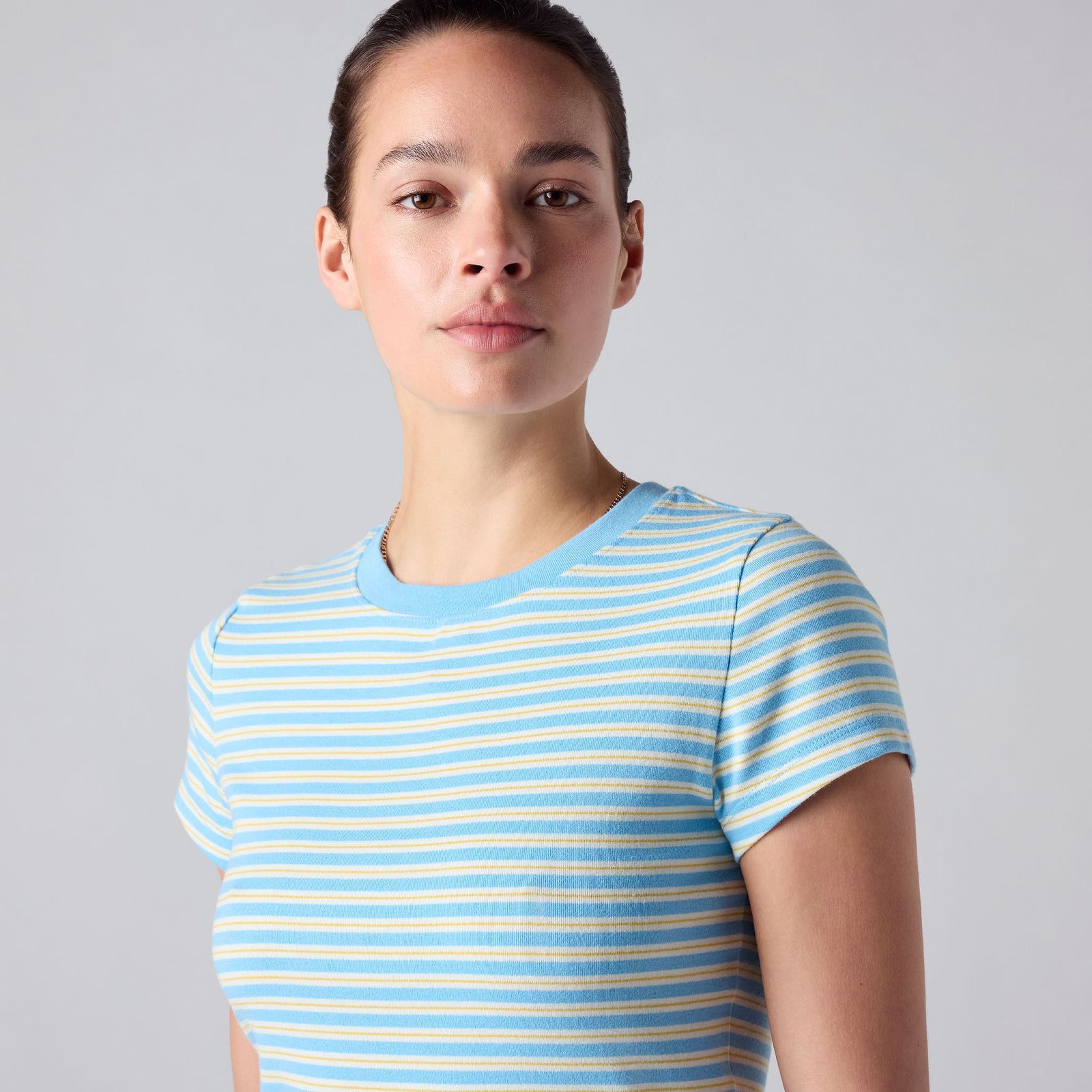 Main 4 - Levi's® Women's Essential Baby Tee - 0085R0010