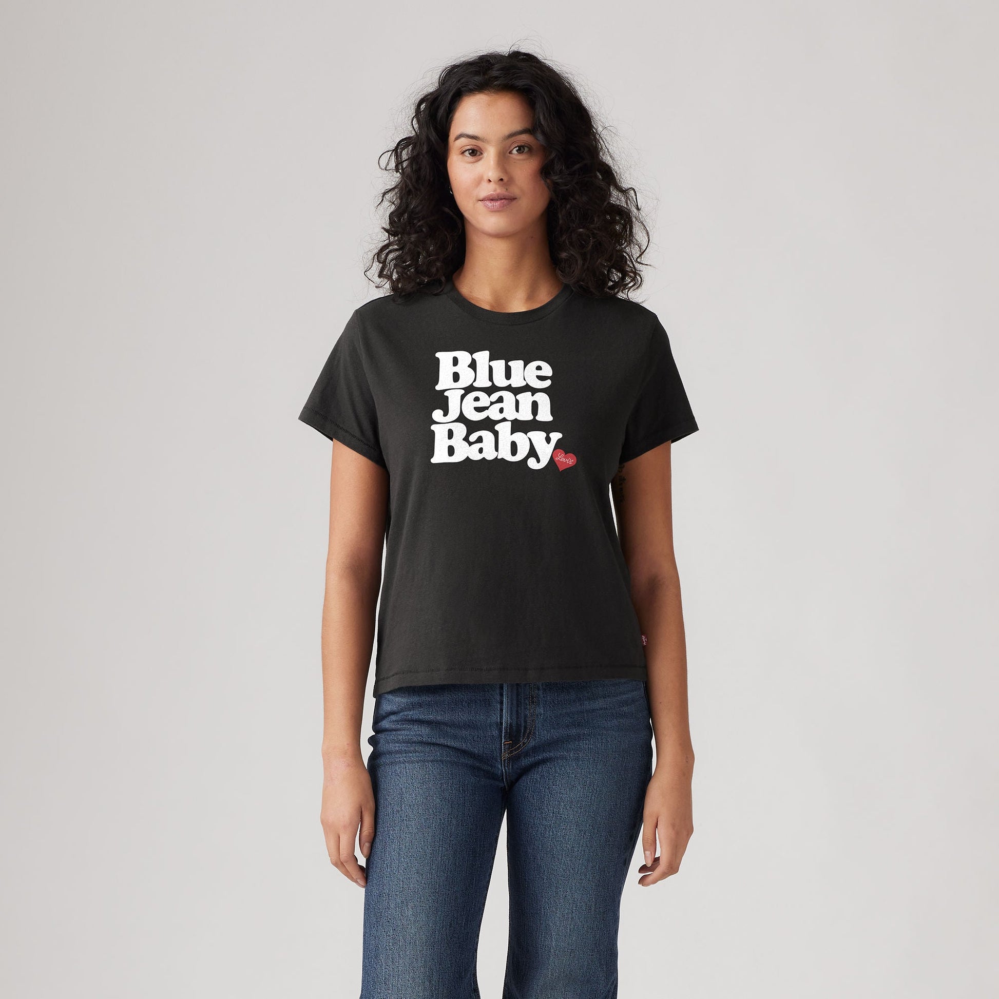 Levi's® Women's Graphic Classic Tee