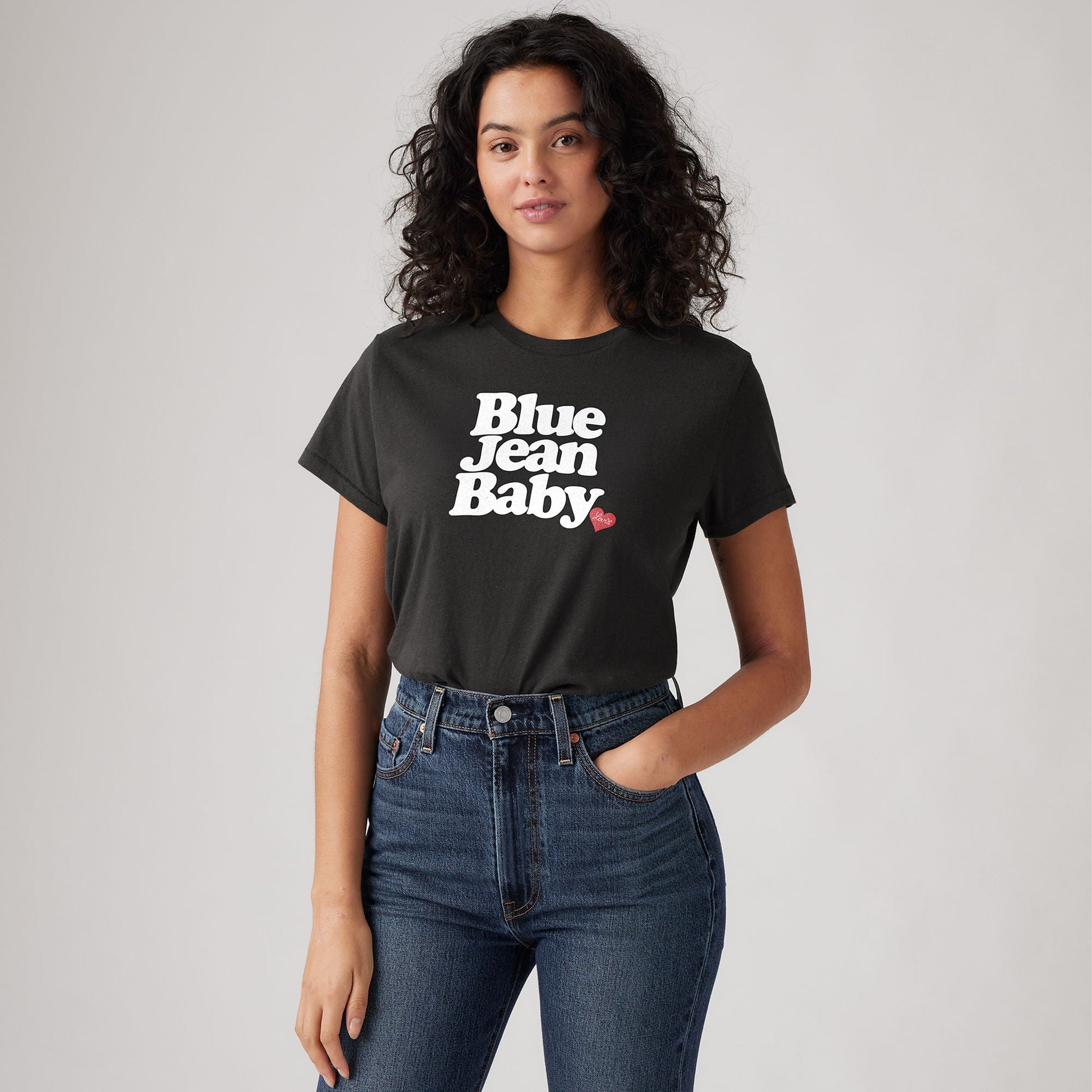 Levi's® Women's Graphic Classic Tee