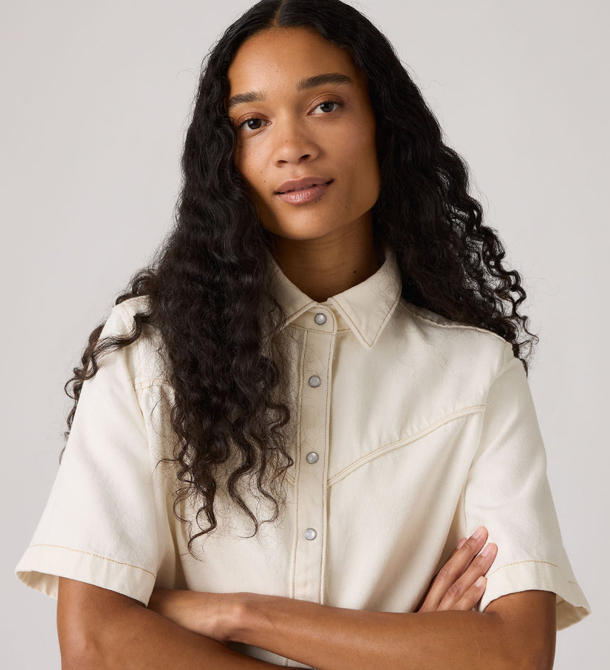 Main 4 - Levi's® Women's Logan Short-Sleeve Denim Shirt - 005CR0001