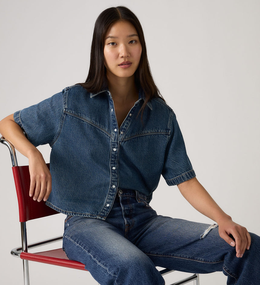 Main 3 - Levi's® Women's Logan Short-Sleeve Denim Shirt - 005CR0003