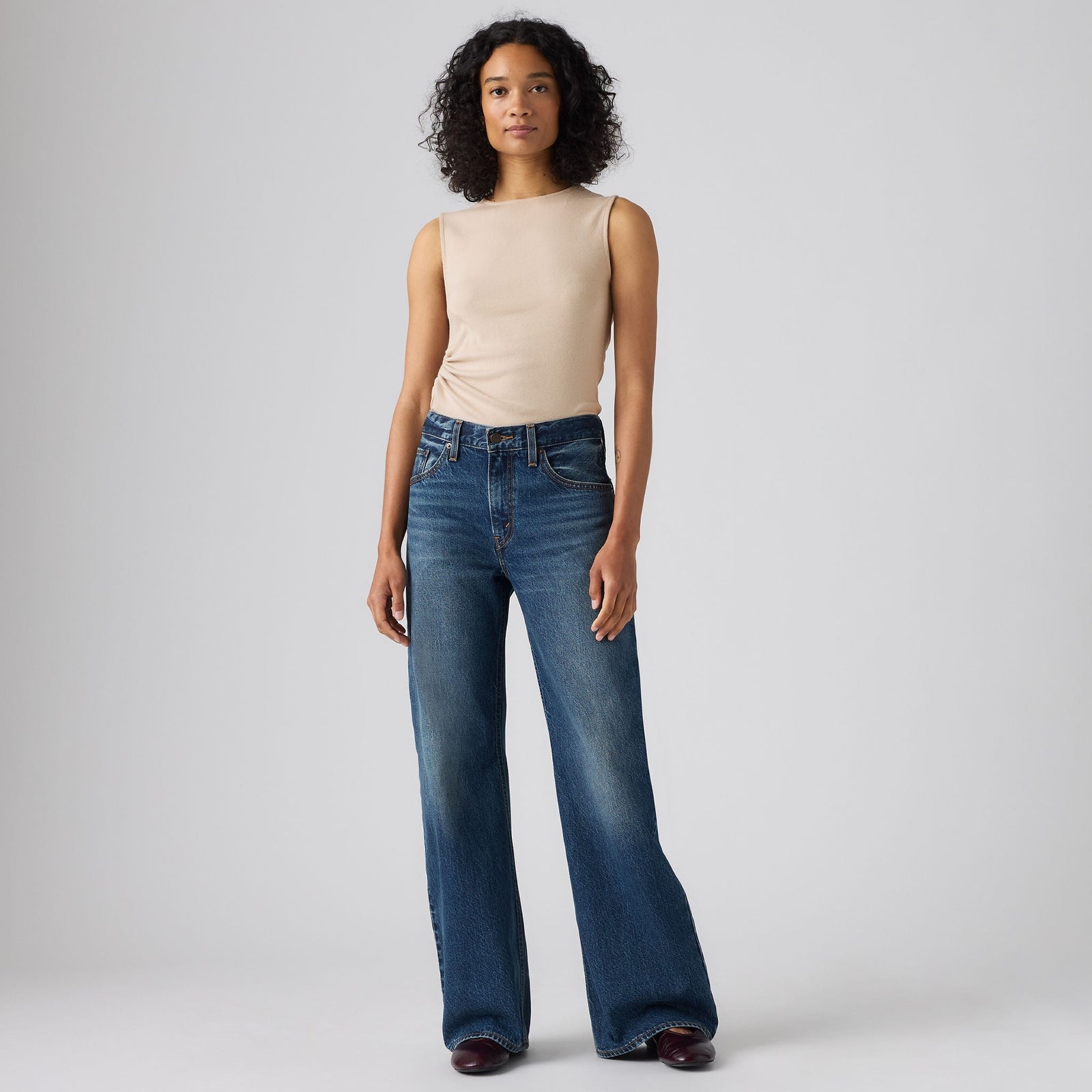 Main 4 - Levi's® Women's Loose Boot Jeans - 005DO0005