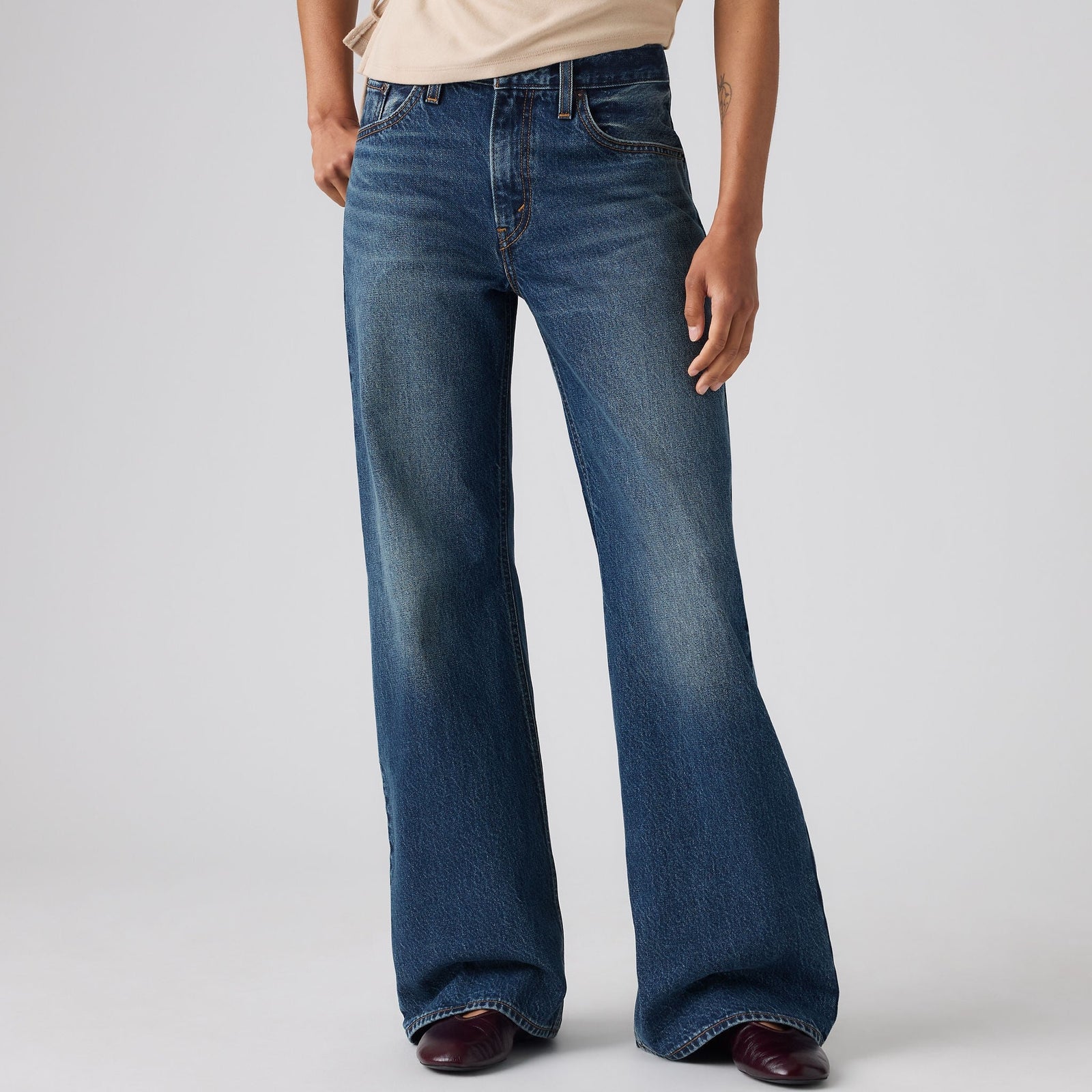 Main 6 - Levi's® Women's Loose Boot Jeans - 005DO0005