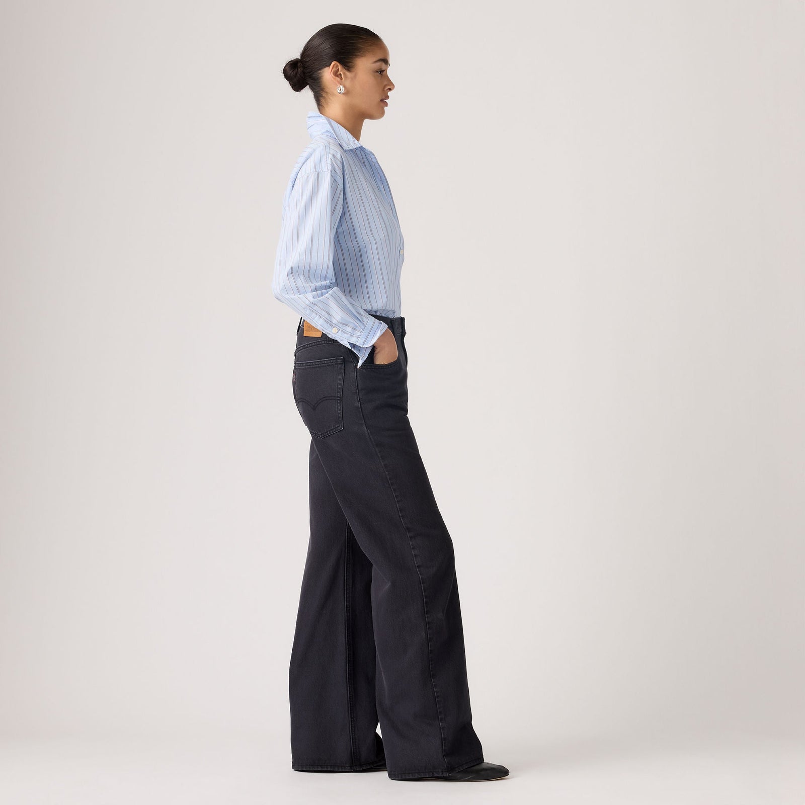 Main 4 - Levi's® Women's Loose Boot Jeans - 005DO0004