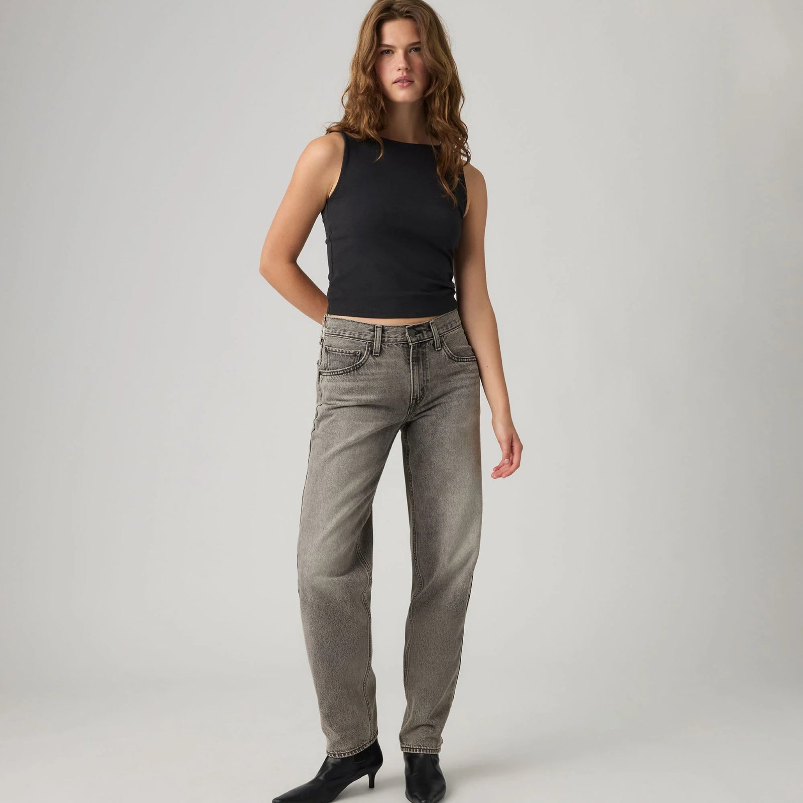 Main 3 - Levi's® Women's Loose Taper Jeans - 0083N0006