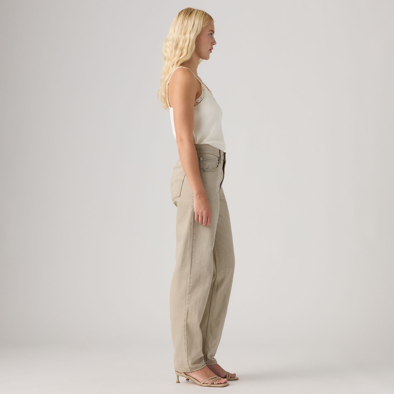 Main 3 - Levi's® Women's Loose Taper Jeans - 0083N0009