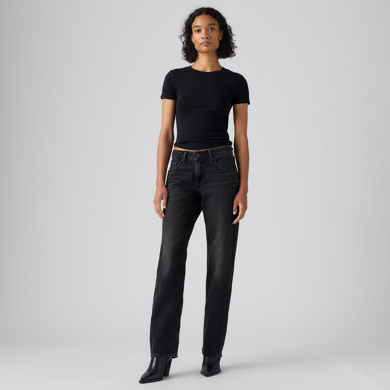 Main 3 - Levi's® Women's Low Straight Jeans - 0083P0008