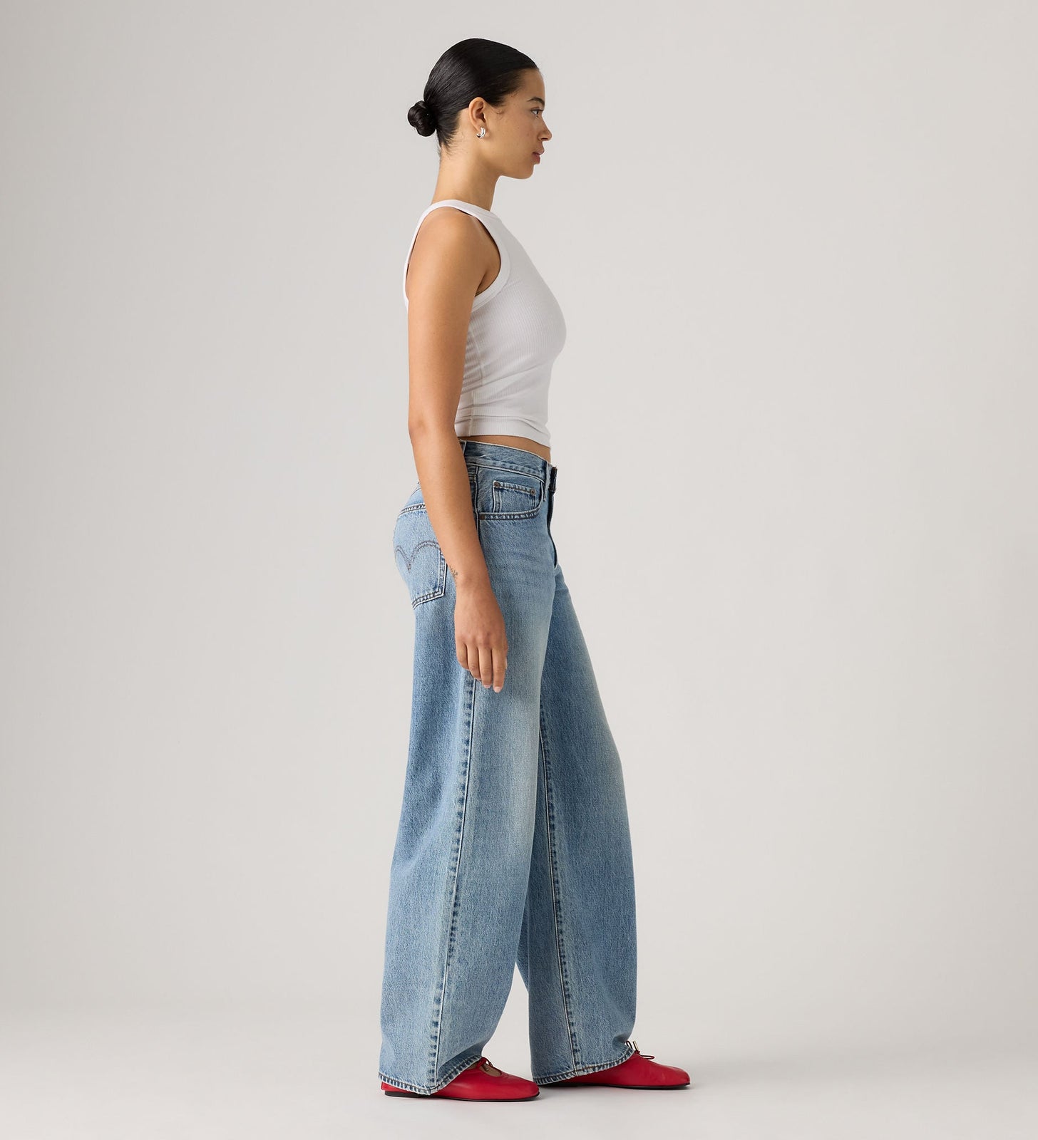 Main 4 - Levi's® Women's Middy Balloon Jeans - 0083L0008