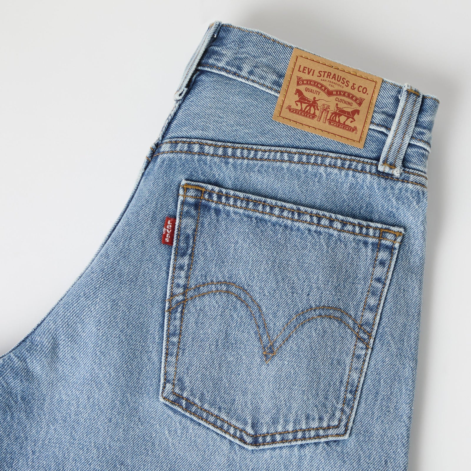 Main 7 - Levi's® Women's Middy Balloon Jeans - 0083L0008