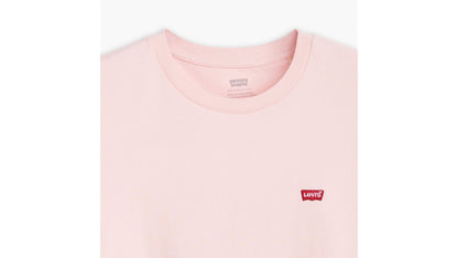 Close-up of Levi’s logo on pink t-shirt