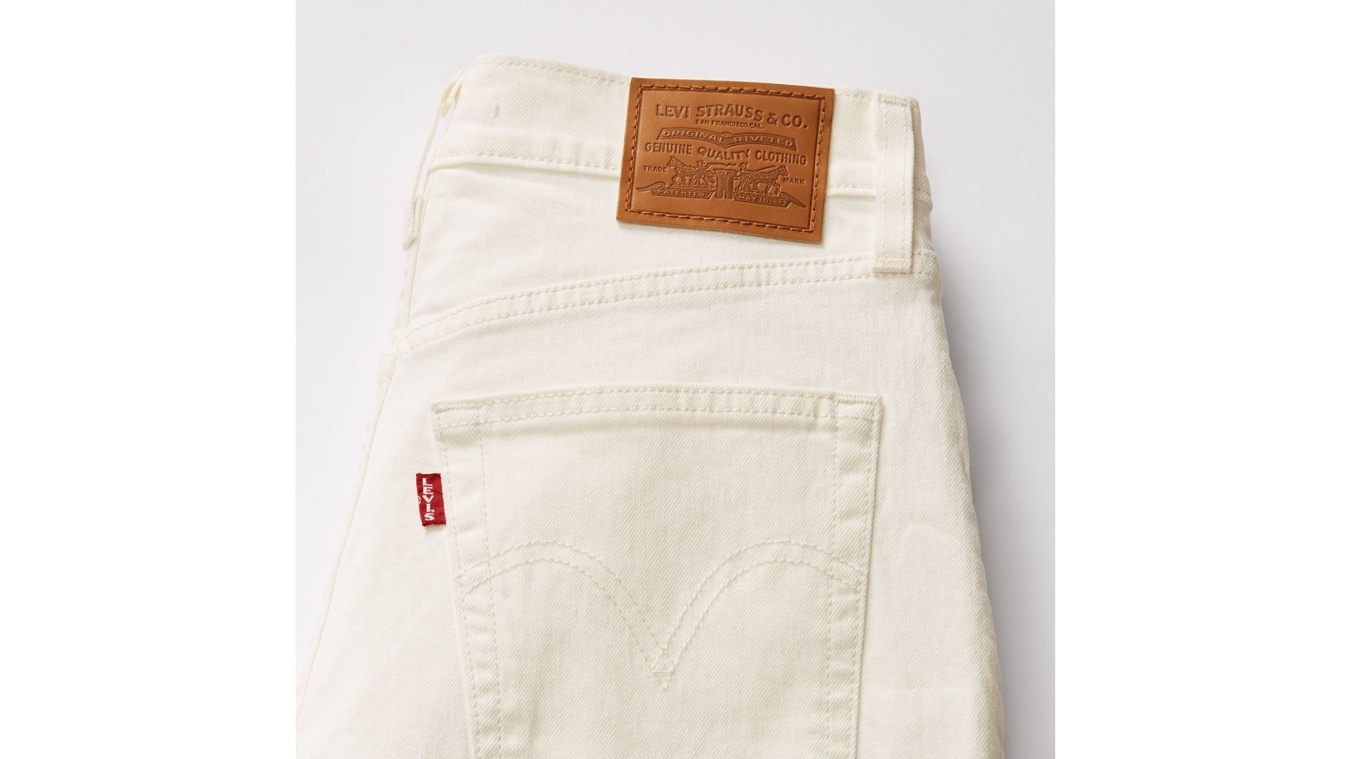 Levi's® Women's Ribcage Bermuda Shorts