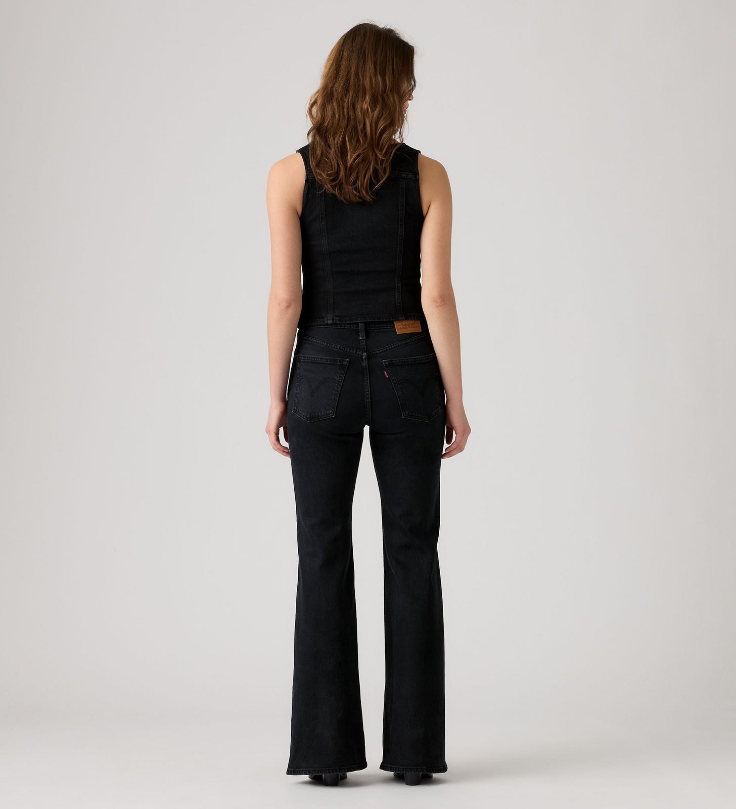 Main 2 - Levi's® Women's Ribcage Flare Jeans - 0083R0000