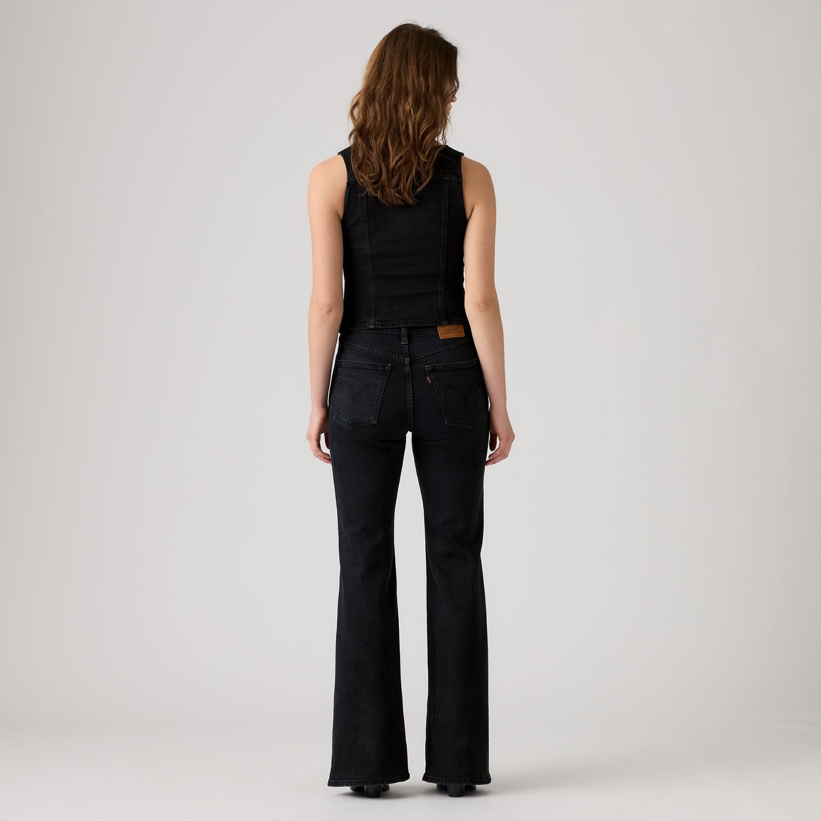 Main 2 - Levi's® Women's Ribcage Flare Jeans - 0083R0000