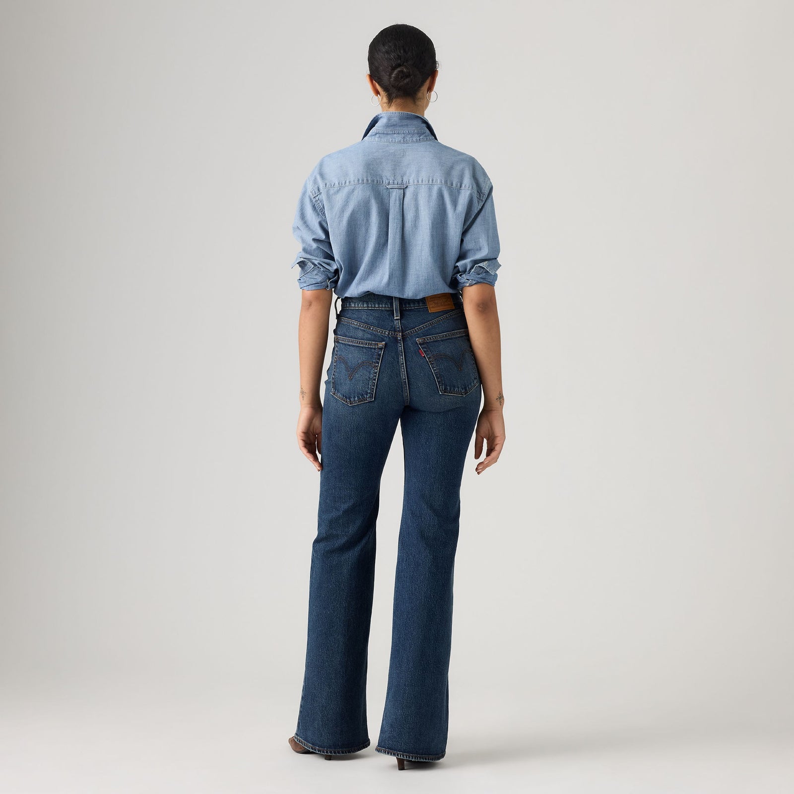 Main 4 - Levi's® Women's Ribcage Flare Jeans - 0083R0001