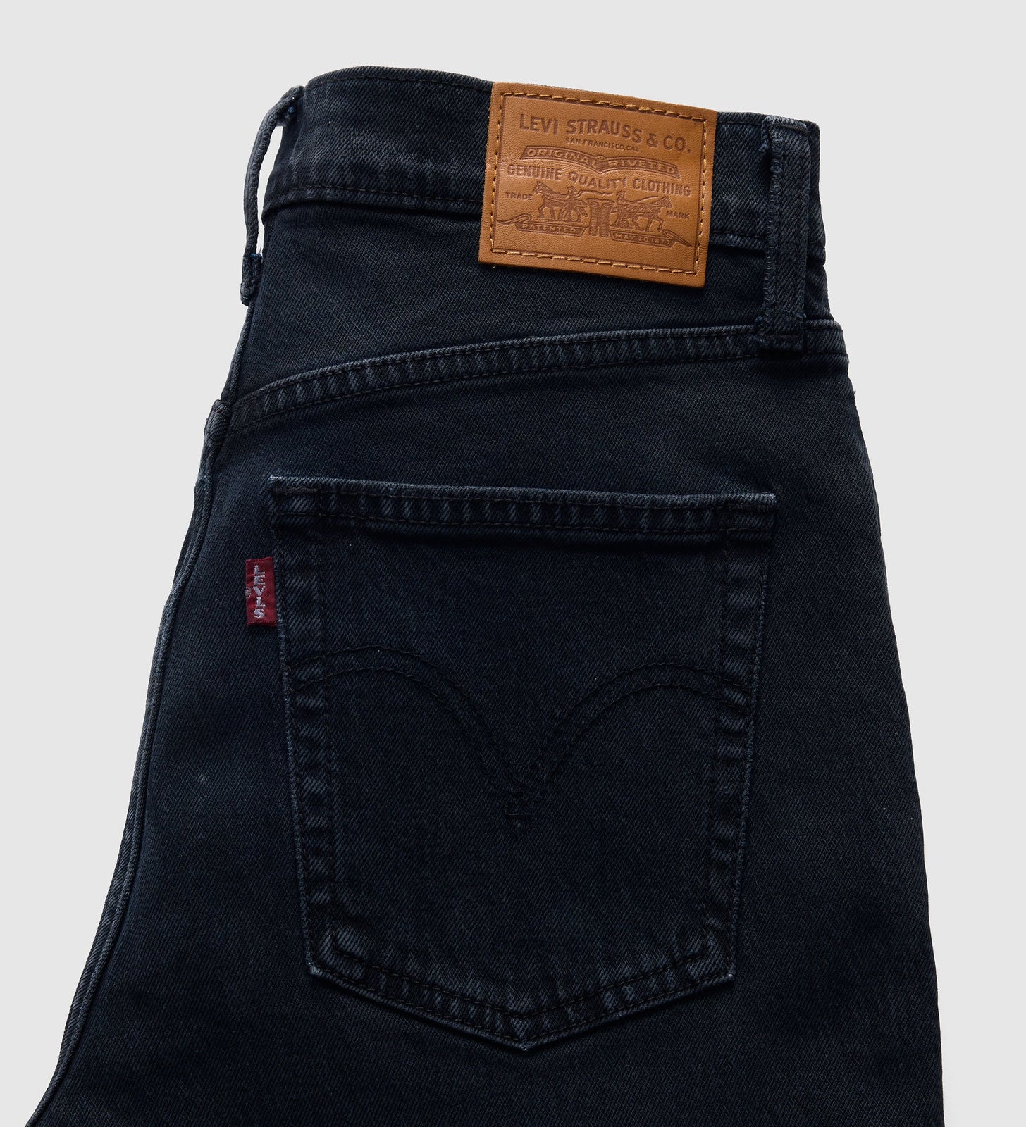 Main 7 - Levi's® Women's Ribcage Slim Jeans - 0081W0000