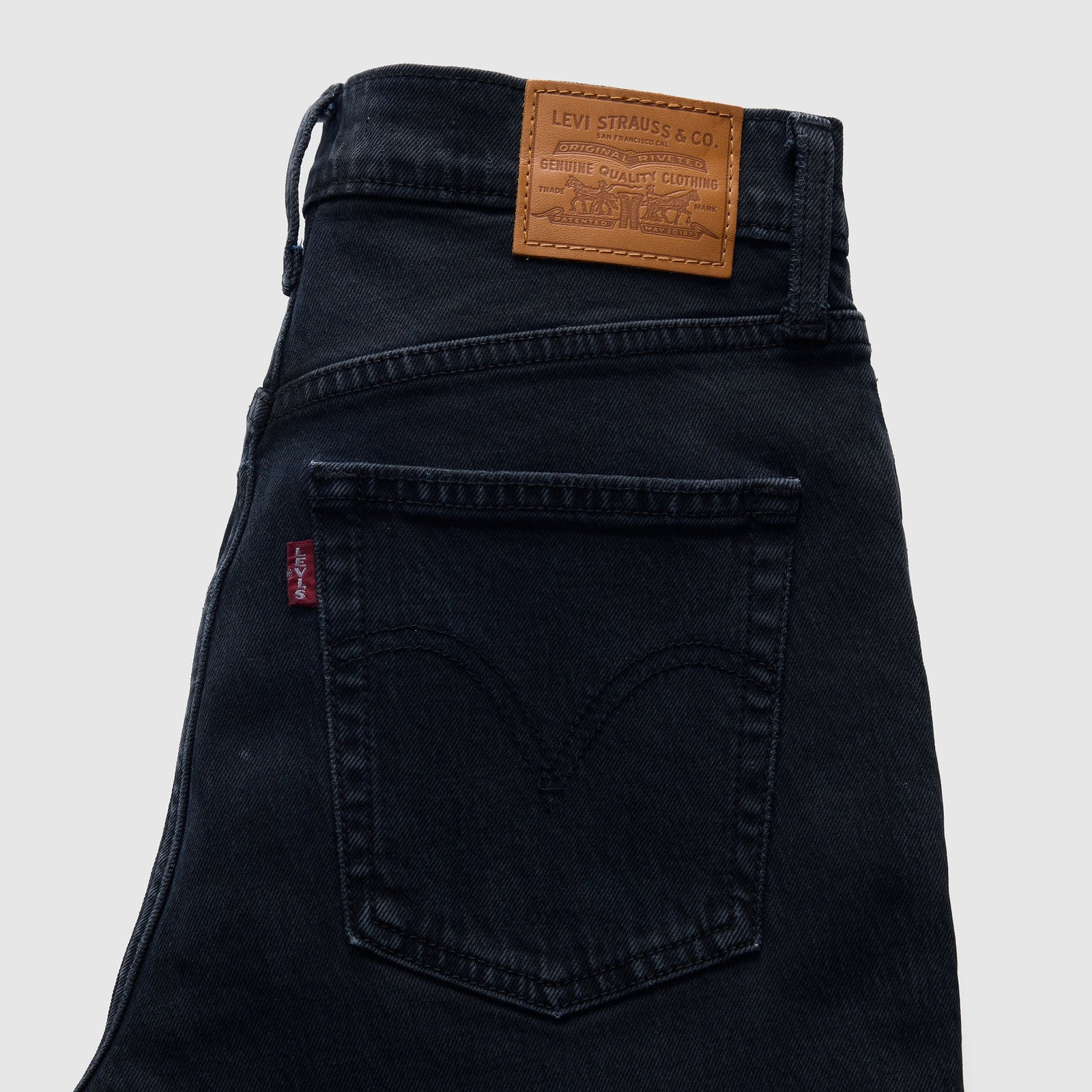 Main 7 - Levi's® Women's Ribcage Slim Jeans - 0081W0000