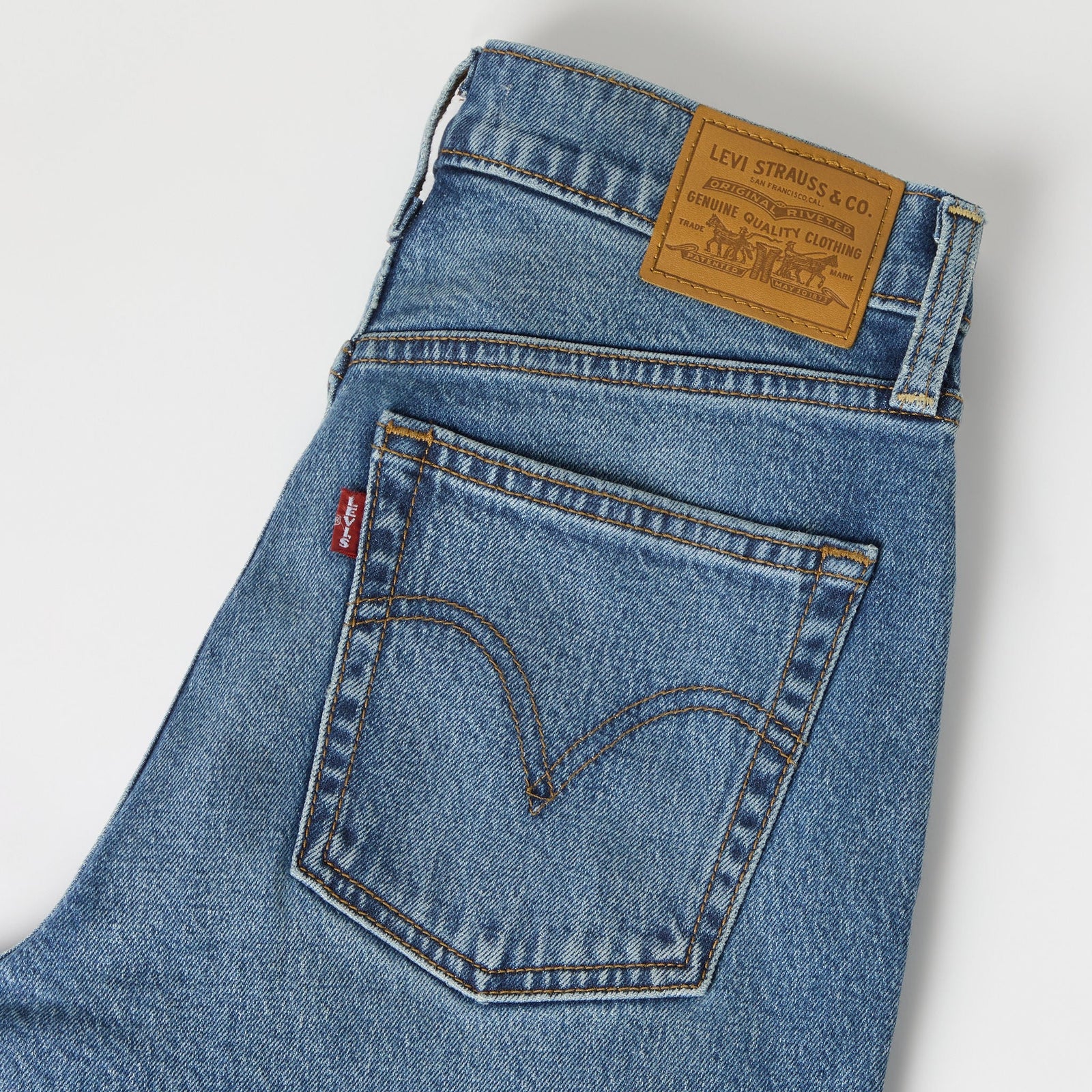 Main 6 - Levi's® Women's Ribcage Slim Jeans - 0081W0006