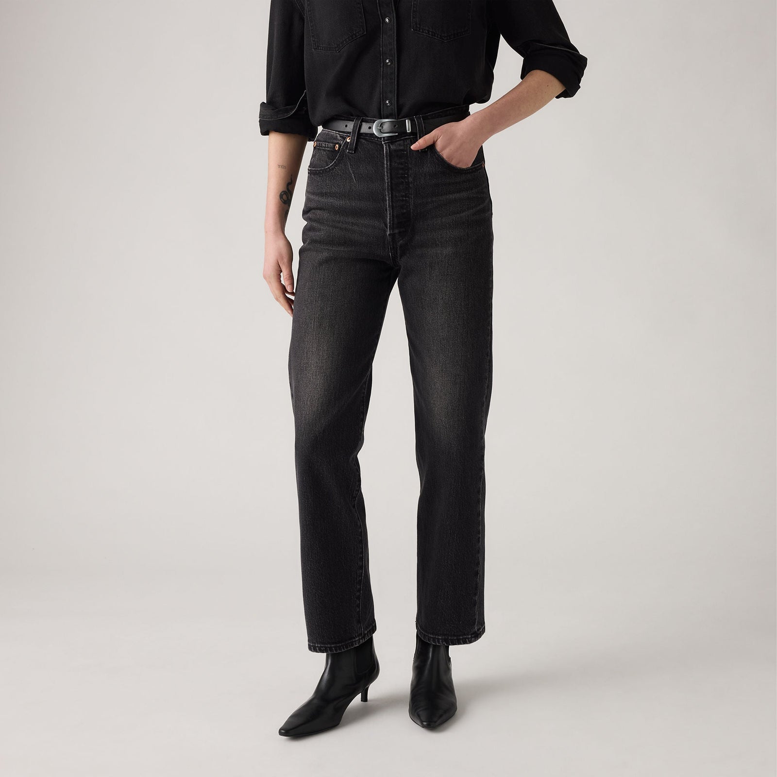 Main 5 - Levi's® Women's Ribcage Straight Ankle Jeans - 726930257