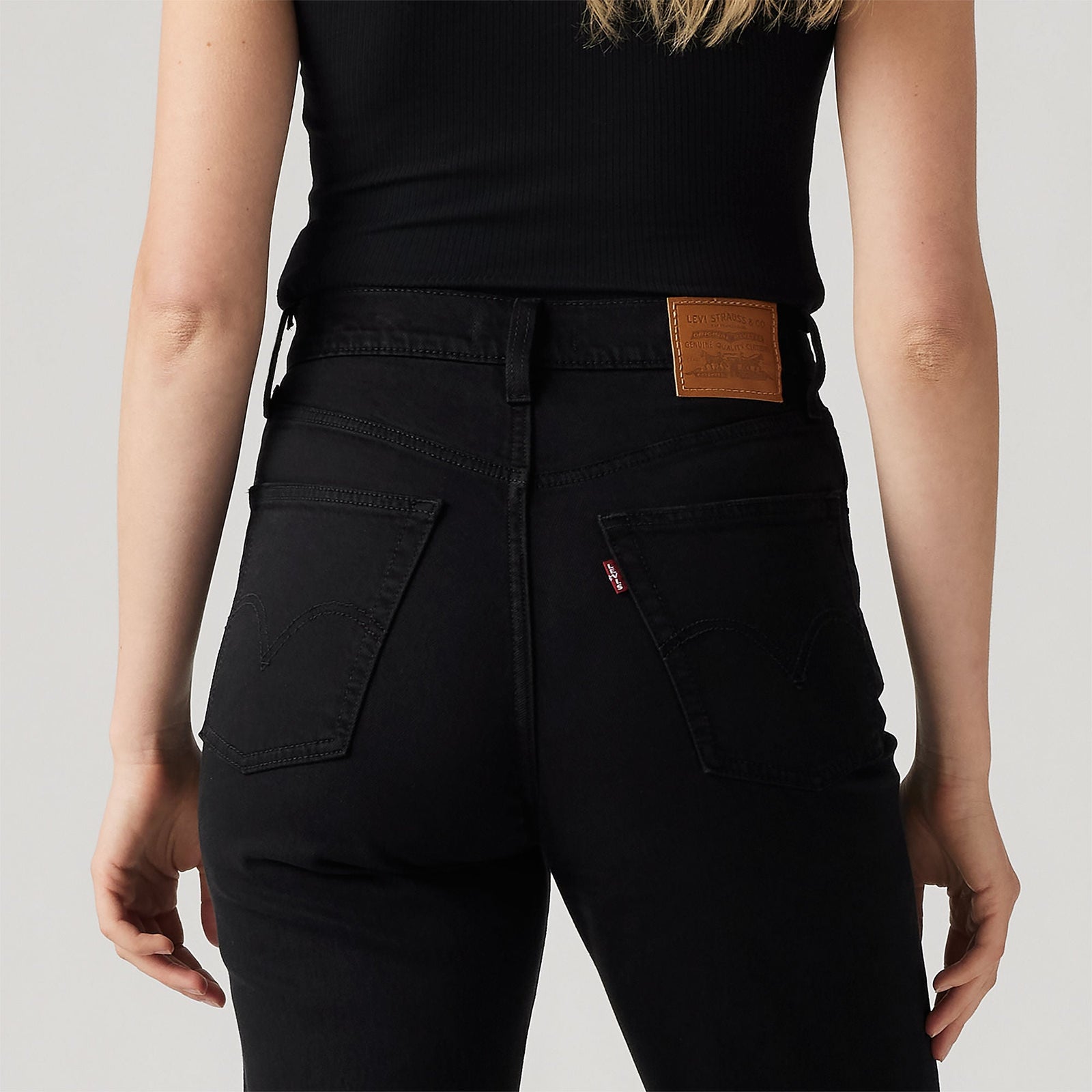 Main 7 - Levi's® Women's Ribcage Straight Ankle Jeans - 726930012