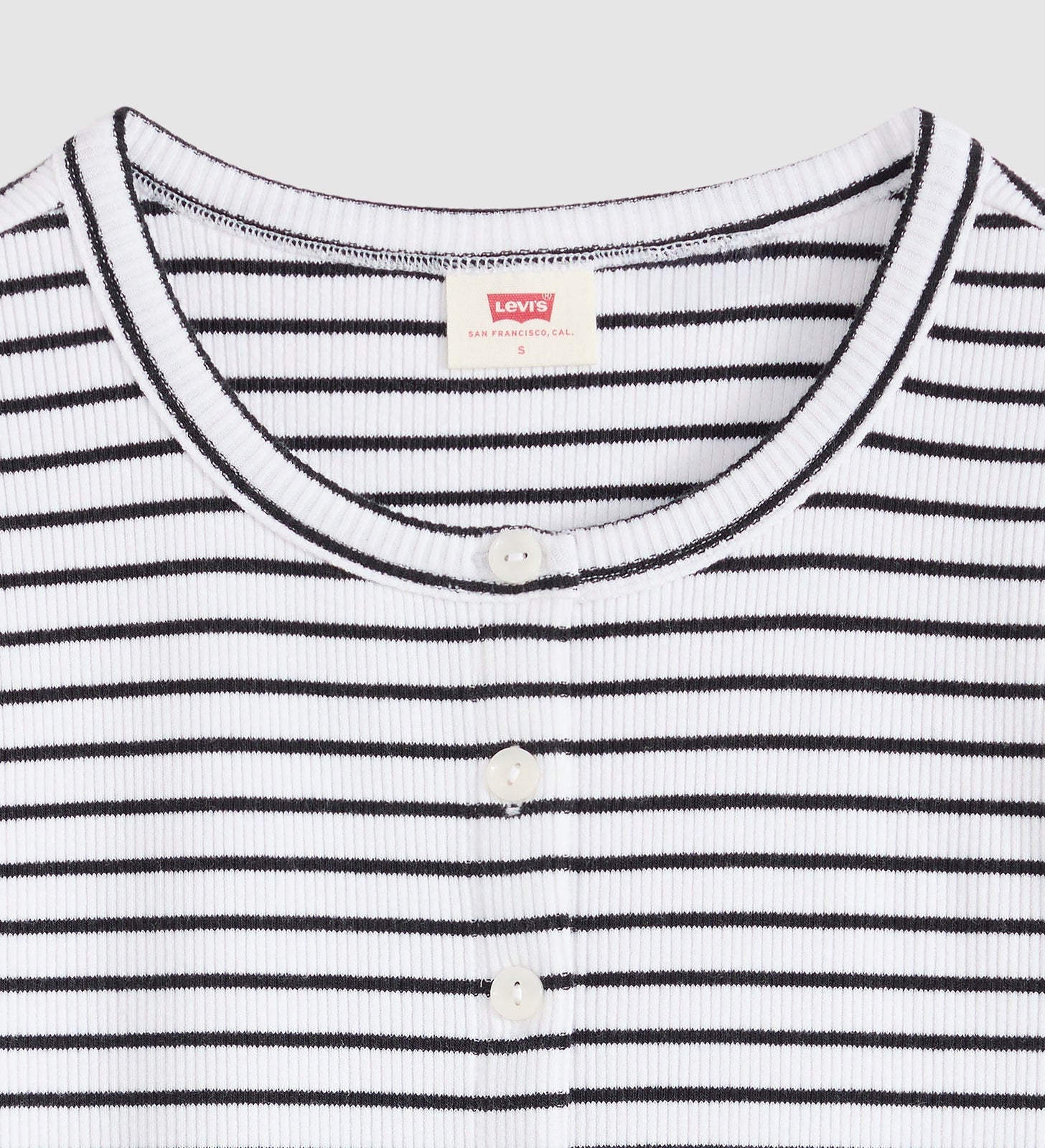 Main 6 - Levi's® Women's Rory Button Short-Sleeve Top - 0086M0003