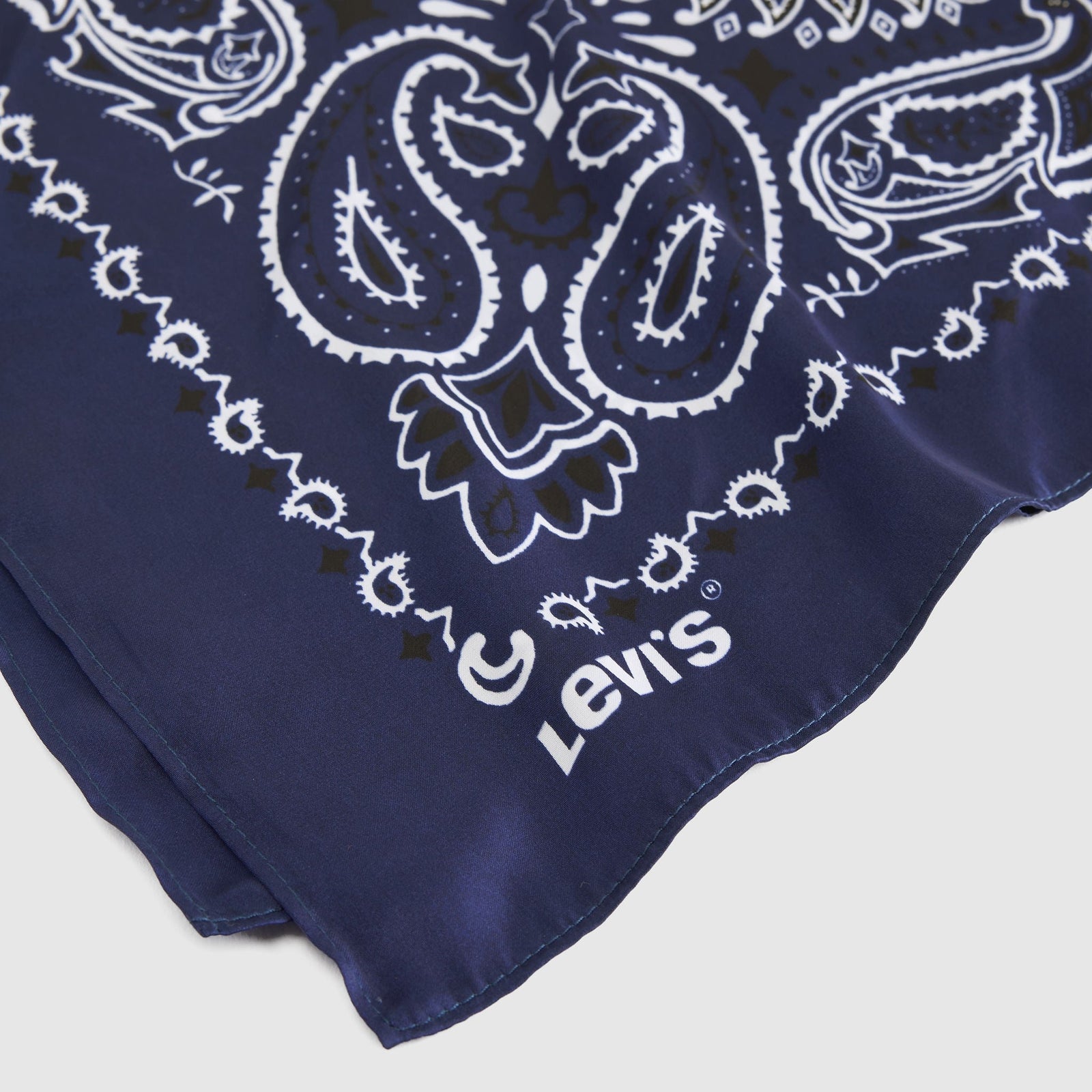 Main 5 - Levi's® Women's Satin Bandana - 005G00005