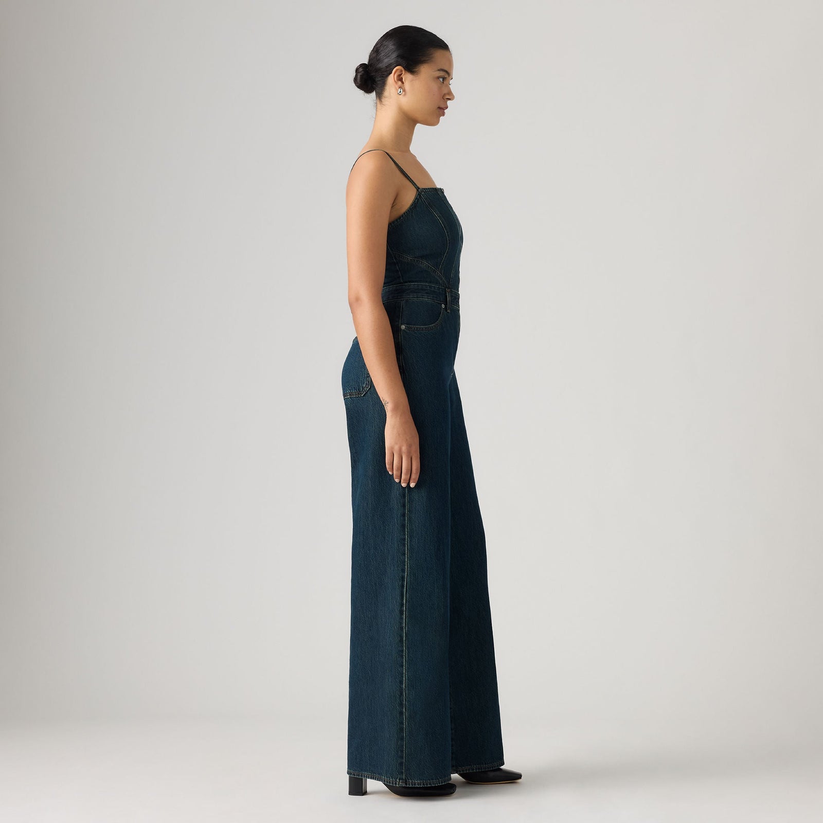 Main 4 - Levi's® Women's Seamed Jumpsuit wide-leg - 0088T0002