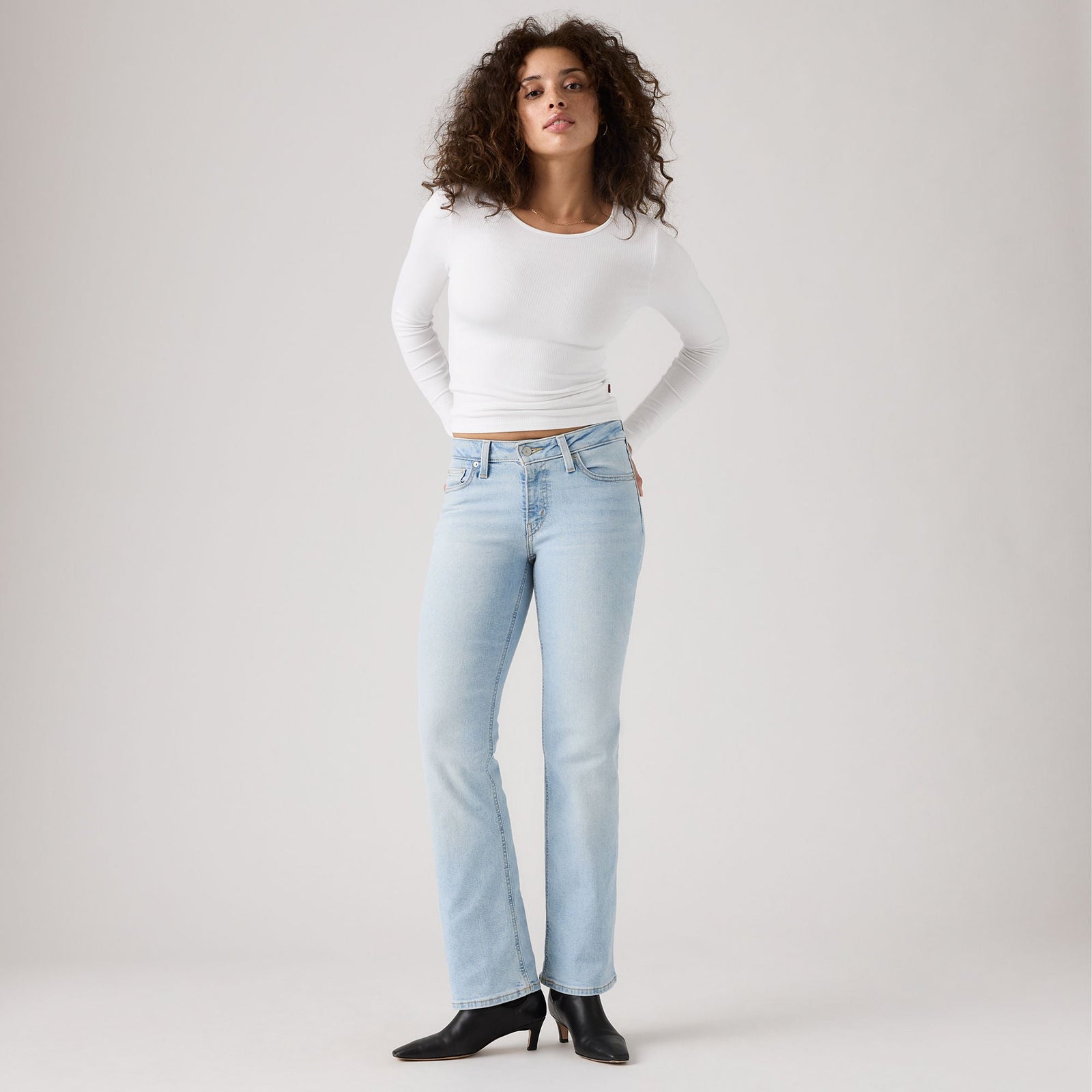 Main 4 - Levi's® Women's Superlow Bootcut Jeans - A46790014