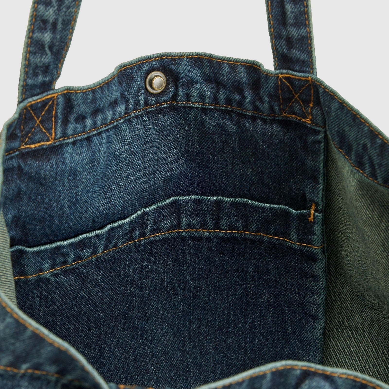 Main 5 - Levi's® Women's Tote - 005FV0005