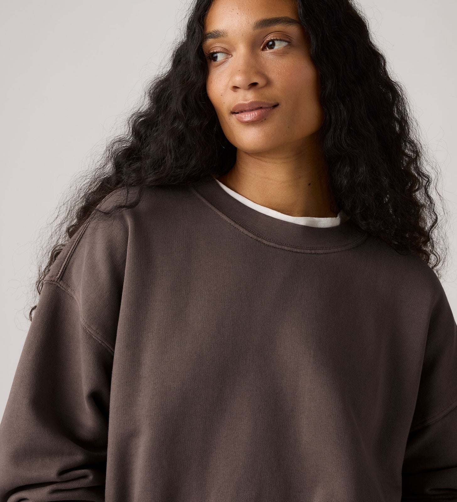 Main 4 - Levi's® Women's Vintage Boxy Sweatshirt - 006DW0009