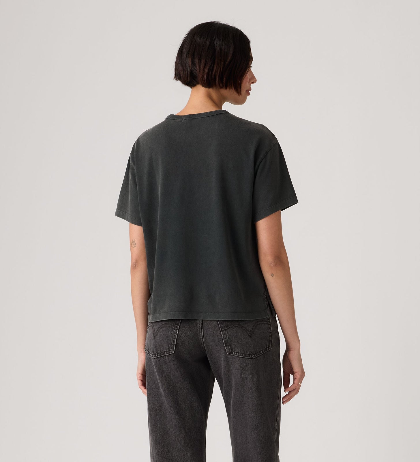 Main 2 - Levi's® Women's Vintage Short-Sleeve Tee - 005IX0001