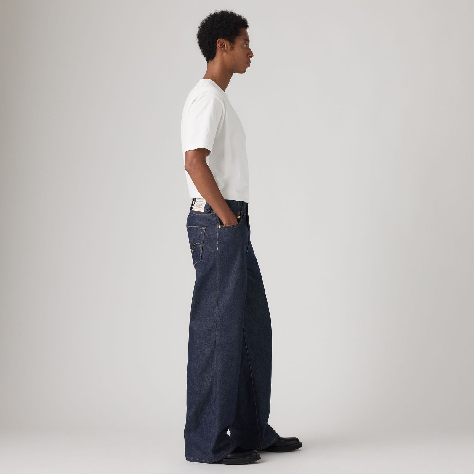 Main 5 - Levi’s® x sacai Belted Wide Pants - 008BK0001