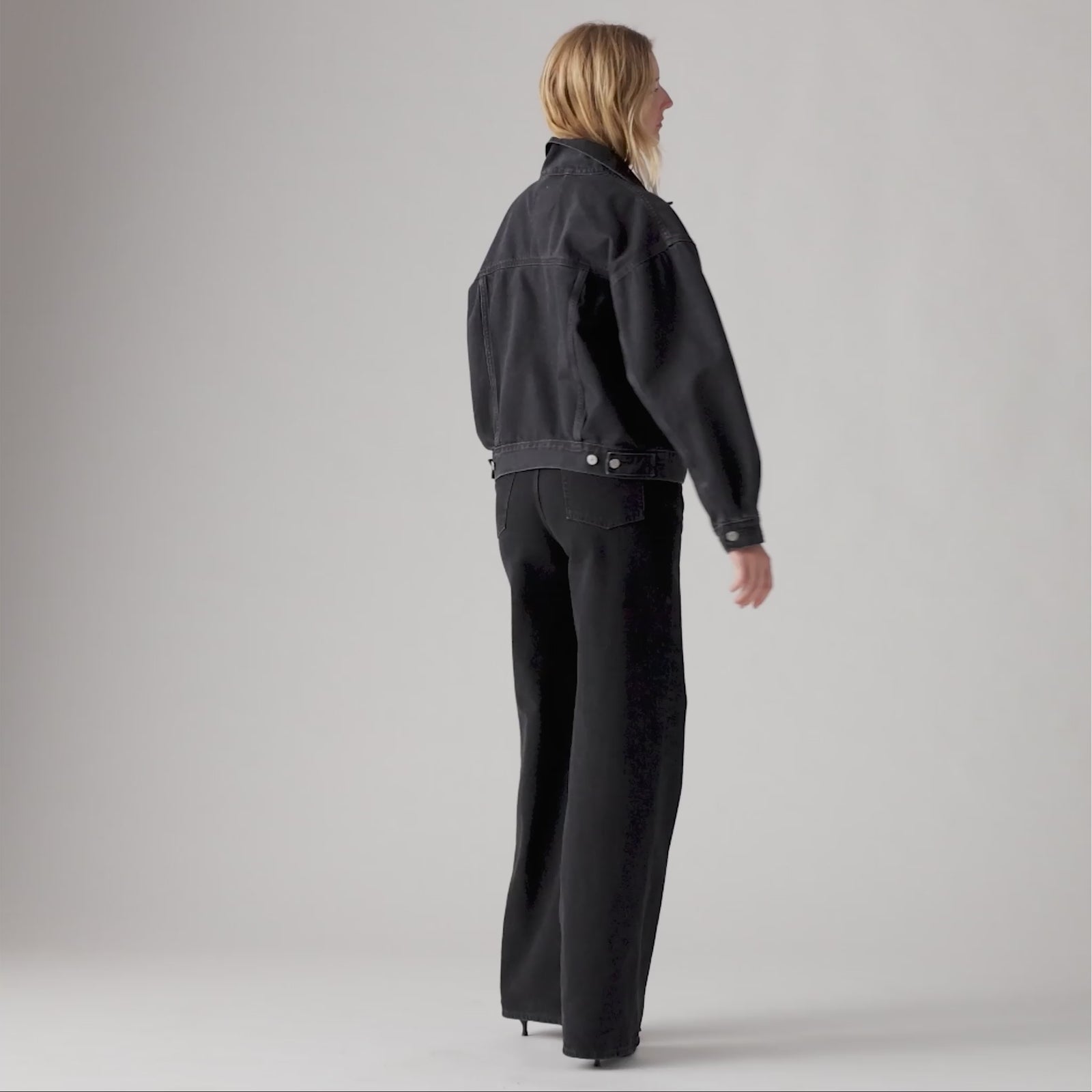 Main 3 - Levi's® Women's '90s Trucker Jacket - A17430177